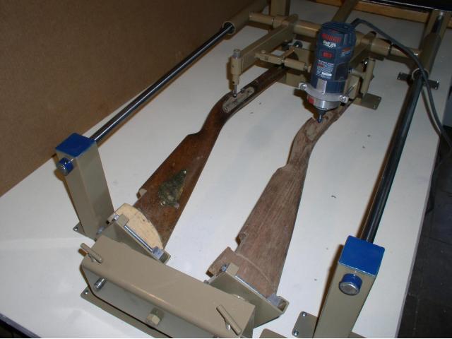 Image 3 / 4