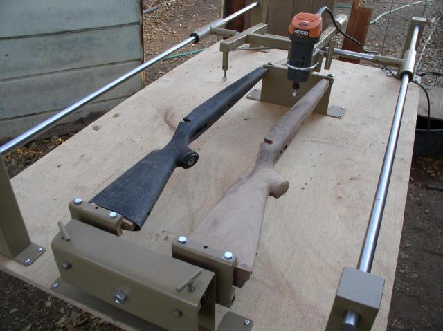 Image 1 / 4