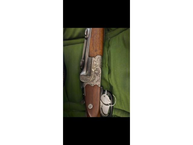 Image 2 / 4