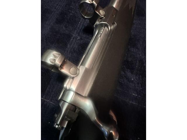 Image 6 / 6