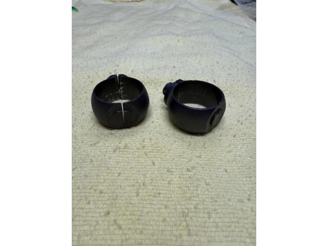 Image 2 / 3
