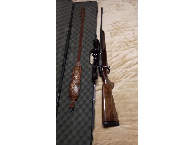 Image 1 / 6