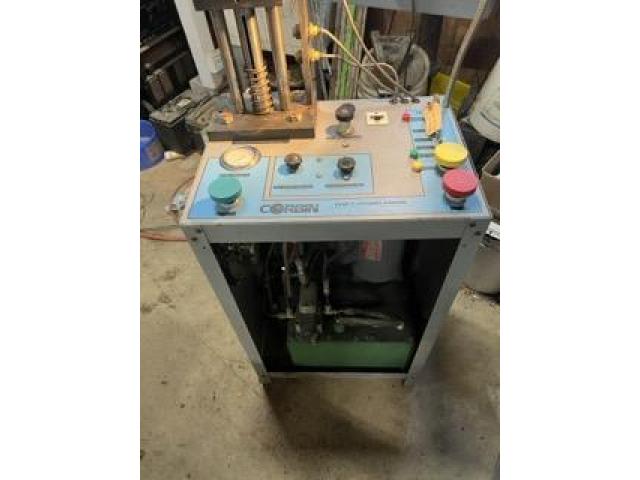 Image 1 / 2