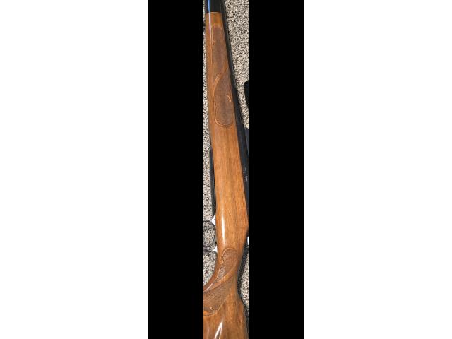Image 1 / 1