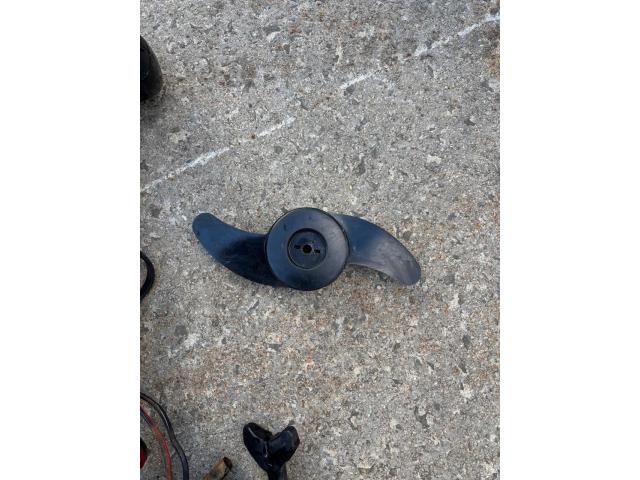 Image 5 / 6