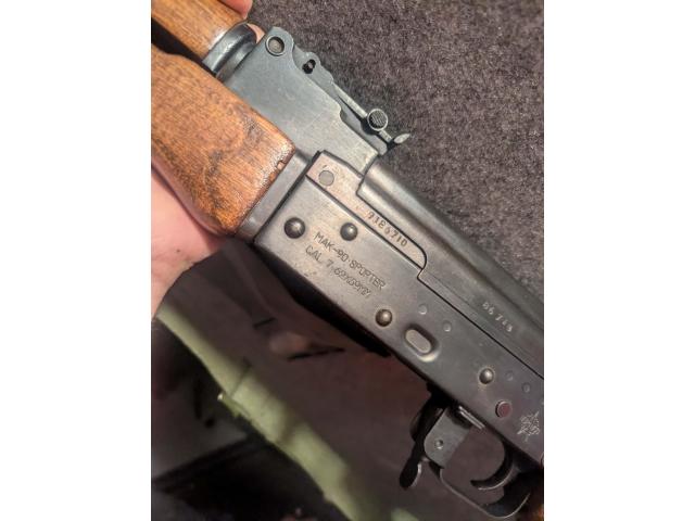 Image 1 / 3