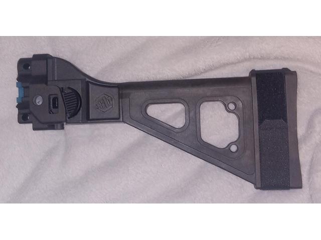 Image 1 / 1