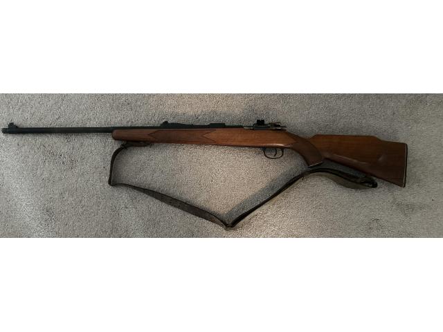 Image 3 / 4