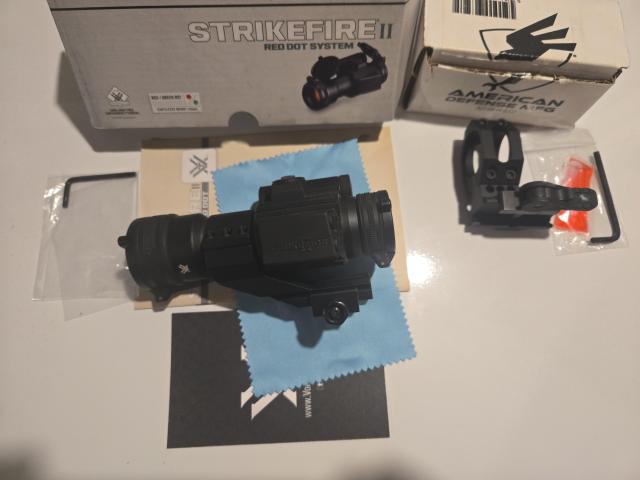 Image 1 / 1