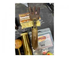Duck Foot 3 barrel black powder pistol