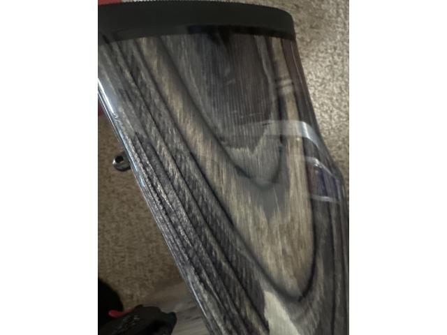 Image 1 / 1