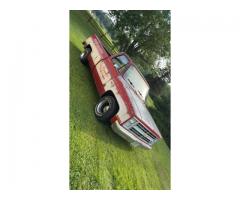 Custom 1985 c10 Chevy Scottsdale