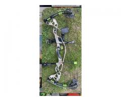 Hoyt carbon pro defiant w/leupold RF