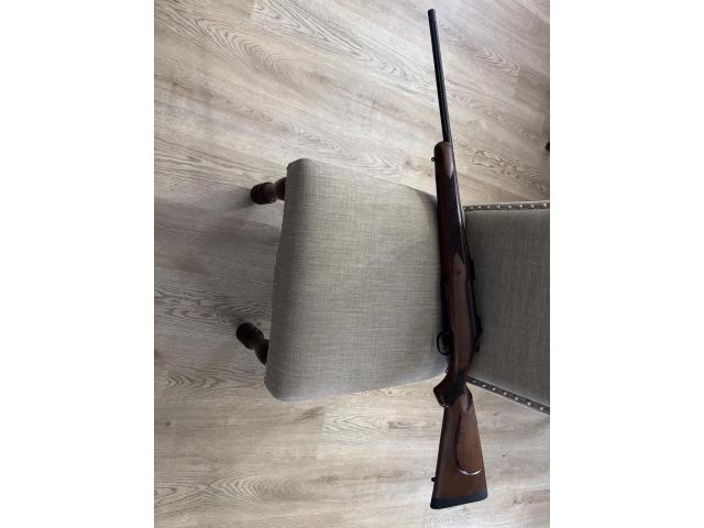 Image 1 / 2