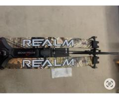 Bowtech Realm Breakup Camo RH