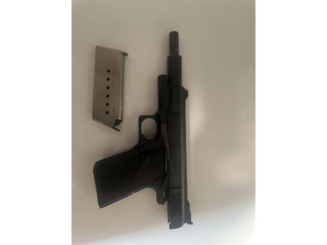 Image 2 / 3