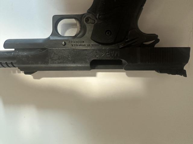 Image 1 / 3