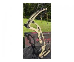 HOYT RX10 ULTRA MINT!