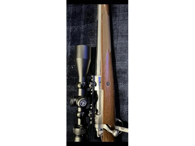 Image 1 / 4