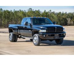 2002 Dodge Ram 3500 SLT  4×4 Cummins 6-Speed