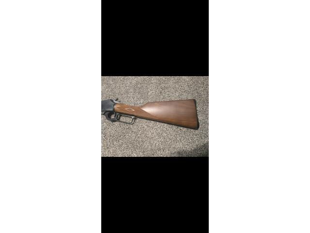 Image 2 / 4