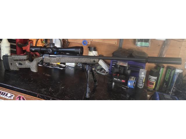 Image 1 / 6