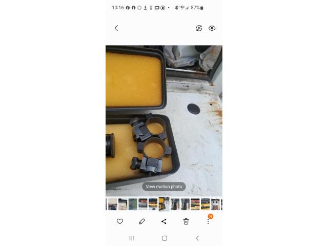 Image 4 / 6