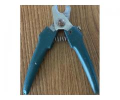 Dog nail clippers