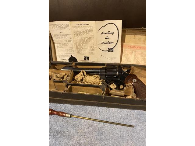 Image 1 / 1