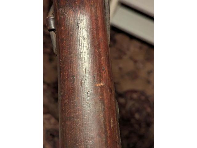 Image 4 / 5