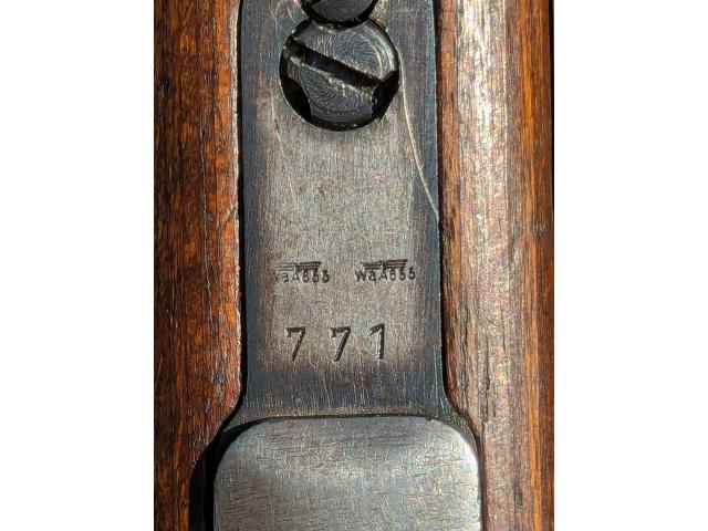 Image 3 / 5