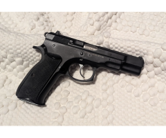 CZ75B - 3 Mags - 2 Holsters