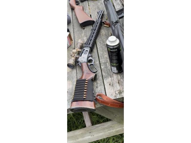 Image 1 / 1