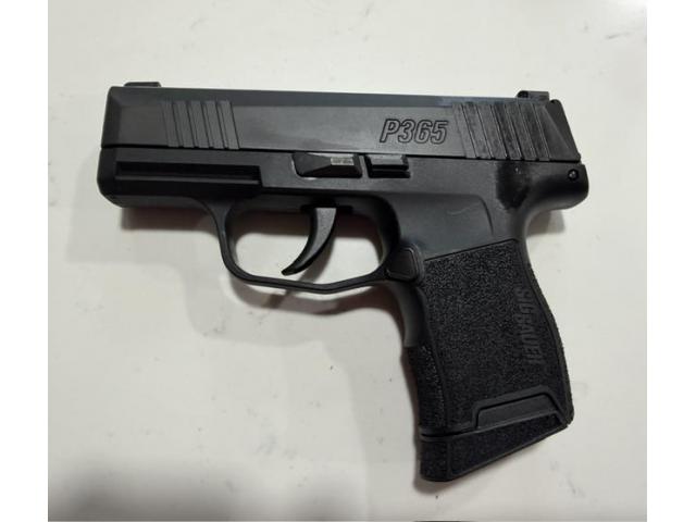 Image 1 / 4