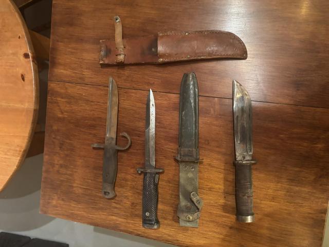 Image 1 / 2