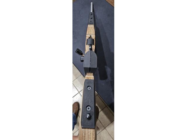 Image 2 / 4