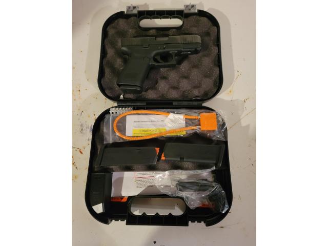 Image 1 / 3