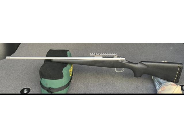 Image 2 / 4