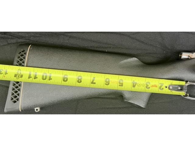 Image 1 / 4