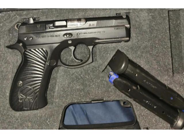 Image 1 / 1