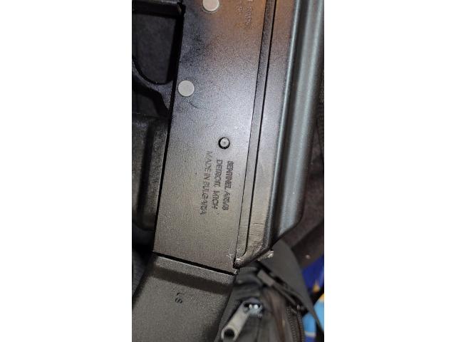 Image 3 / 3