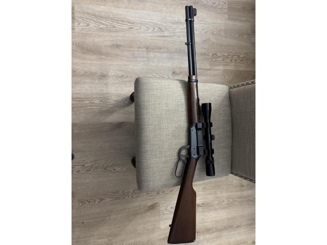 Image 2 / 4