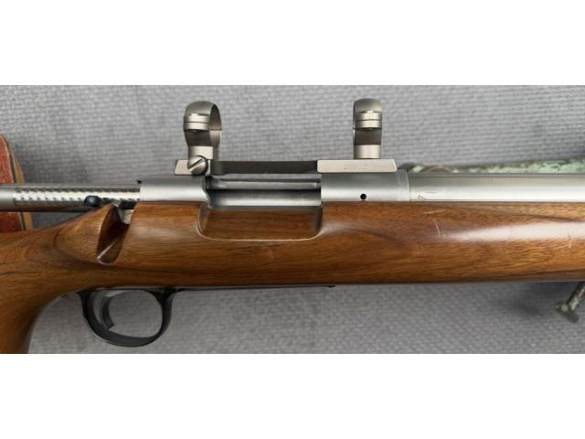 Image 1 / 2