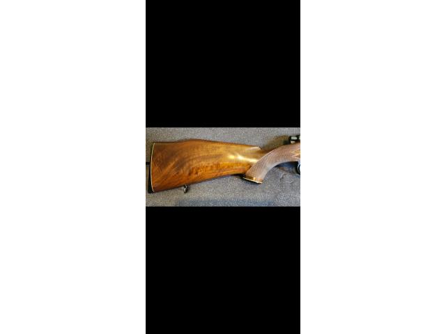 Image 1 / 3