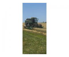 John Deere 4400 Combine