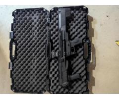 S&W M&P 12 gauge with Holosun like new