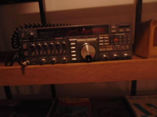Image 1 / 1