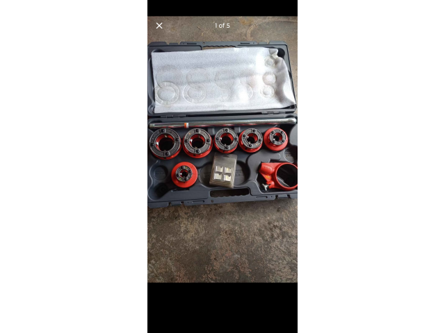 Image 1 / 1