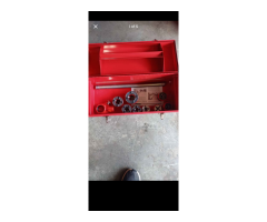 Rigid 00-R manual pipe threader set with metal toolbox
