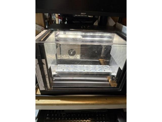 Image 6 / 6